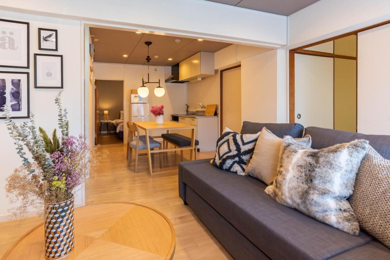 Bijou Suites Pieces Osaka Exteriör bild